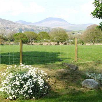 Cefn Uchaf Guesthouse Garndolbenmaen Exterior foto